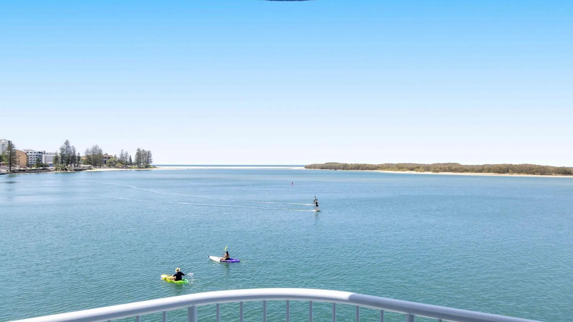 ***  Aparthotel Tripcony Quays Caloundra Australia